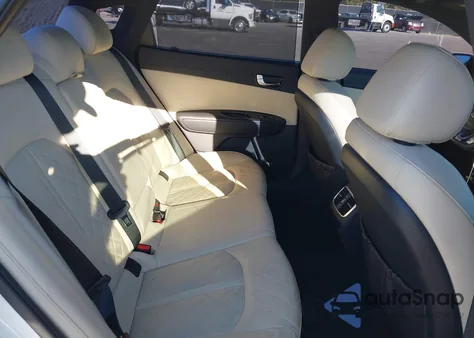 2016 Kia Optima Sxl Turbo z USA, uszkodzony, nr VIN 5XXGV4L21GG050807